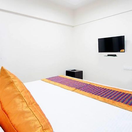 Asian Suites Tulsi Aura Navi Mumbai Eksteriør bilde