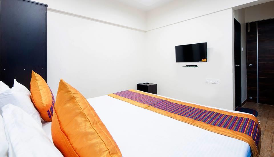 Asian Suites Tulsi Aura Navi Mumbai Eksteriør bilde